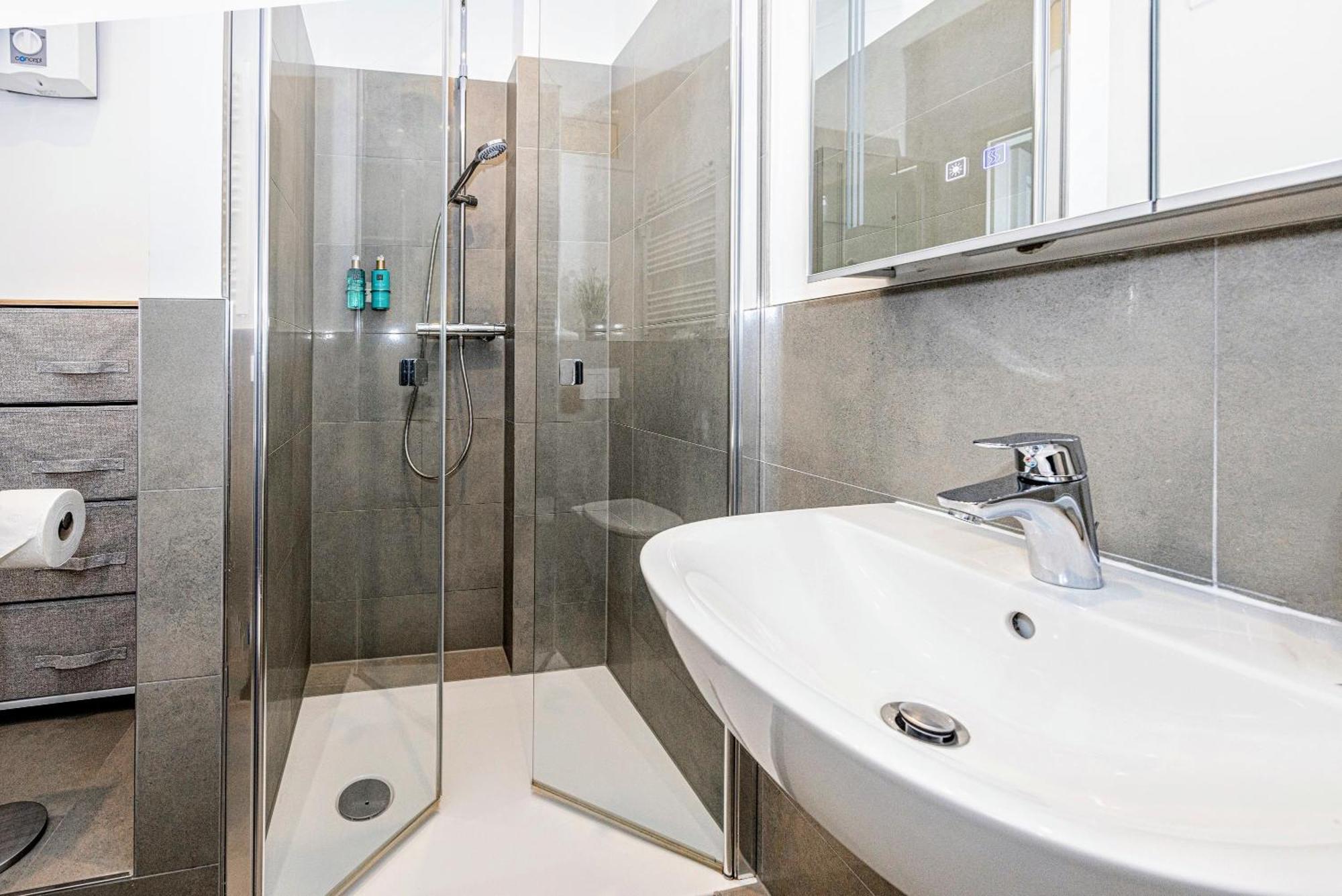 Have-A-Nice-Stay - Nahe Bahnhof - 20 Minuten Nach Hamburg - Trotzdem Ruhig Gelegen - 6 Minuten Zu Fuss Ins Zentrum Ahrensburg - Modern Eingerichtet Экстерьер фото